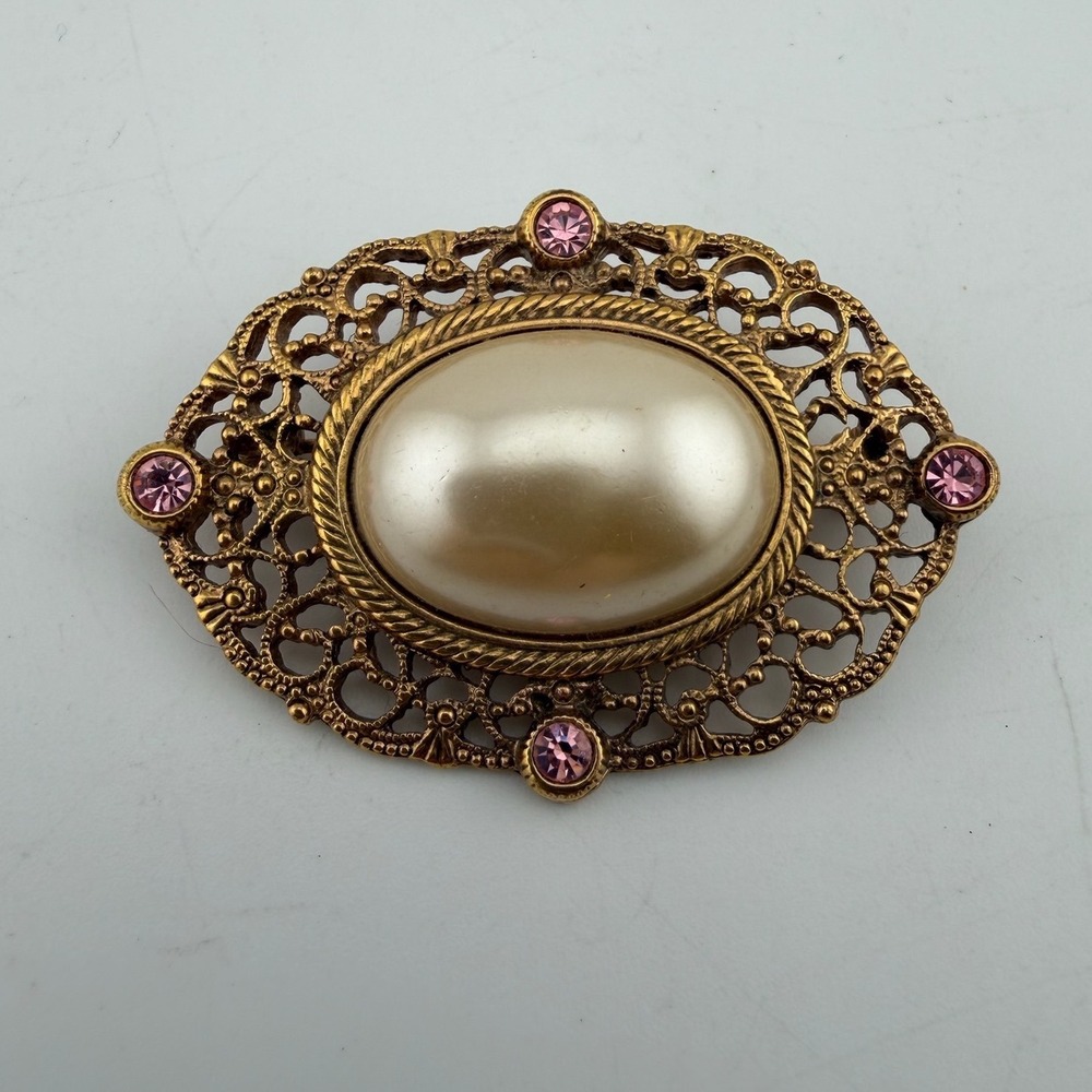 Vintage 1928 Brooch Gold Tone Faux Pearl Pink Rhinestone Filigree Victorian